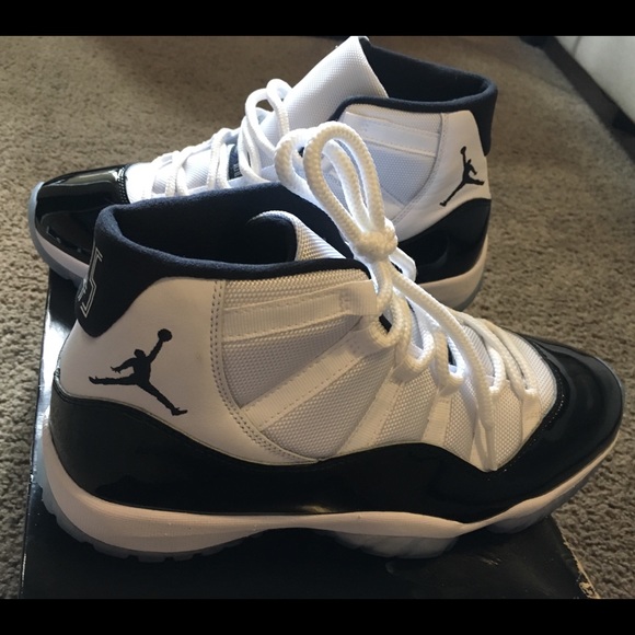 Men’s Jordan Retro 11'' blck/wht